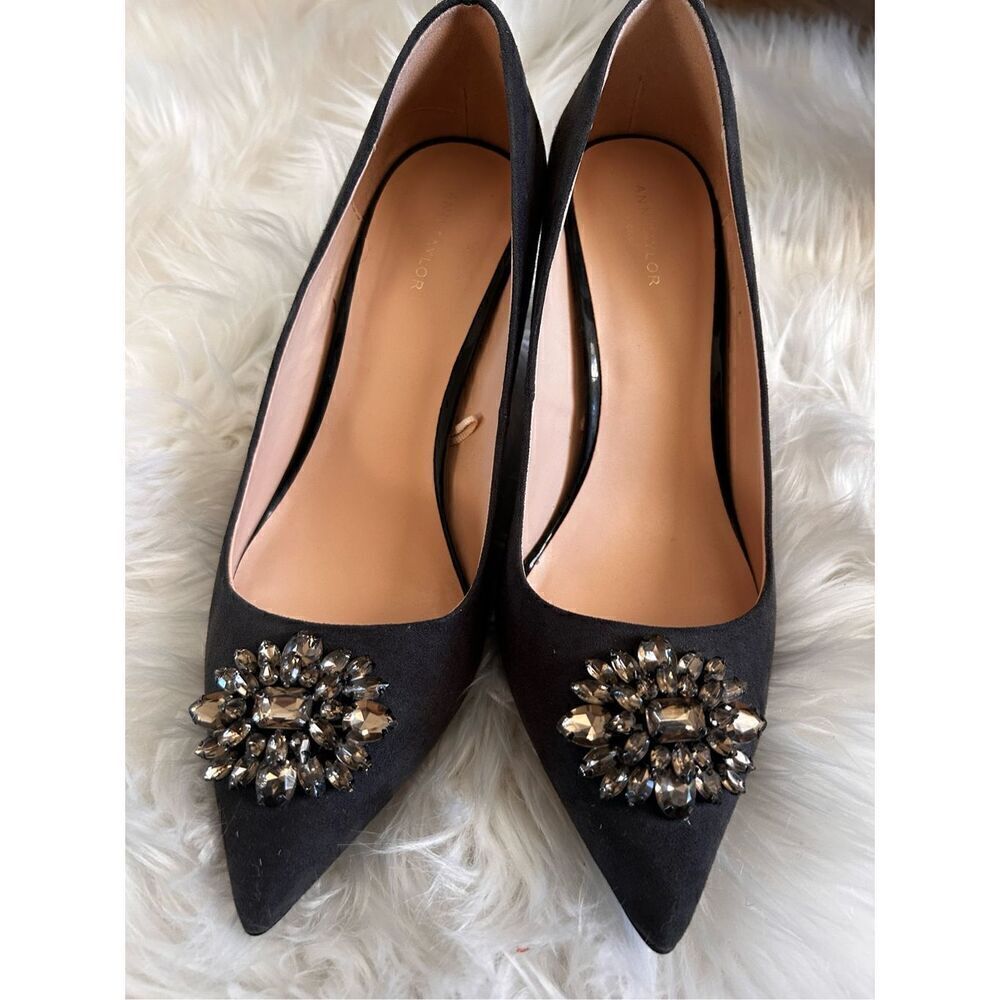 Ann Taylor Gray heels fancy with diamonds size 9